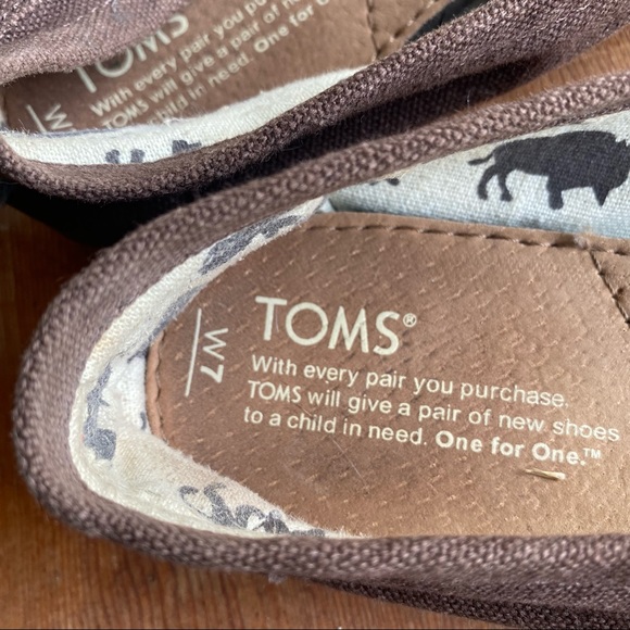 Toms Shoes - Picture 4 of 6